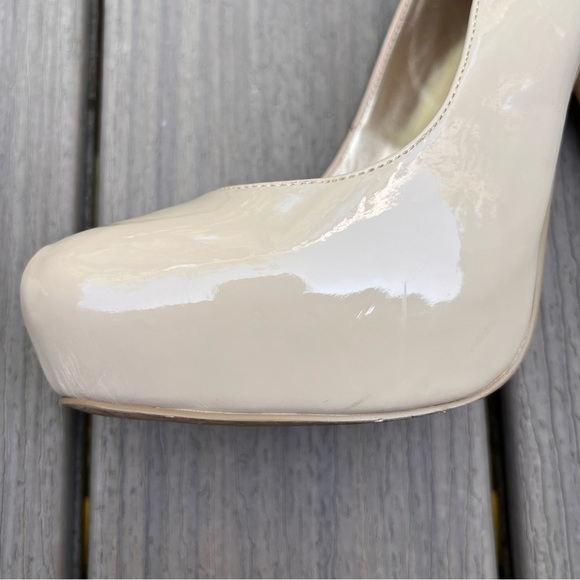 Guess Cream Stiletto Heels - Picture 11 of 11